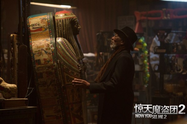 《惊天魔盗团2》发魔术班特辑 科波菲尔成后援