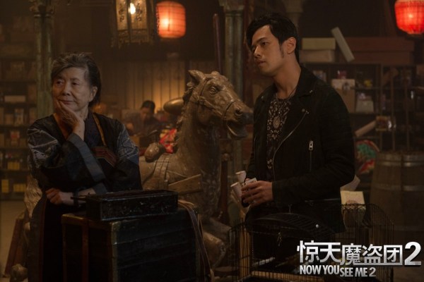 《惊天魔盗团2》发魔术班特辑 科波菲尔成后援